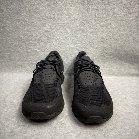 On Running Shoes Womens Size 6.5 Cloud 5 Black Low Top Comfort Athletic Sneakers - Picture 2 of 10